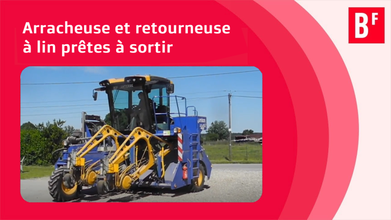 Arracheuse et retourneuse à lin prêtes à sortir