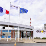 Avril poursuit sa croissance externe