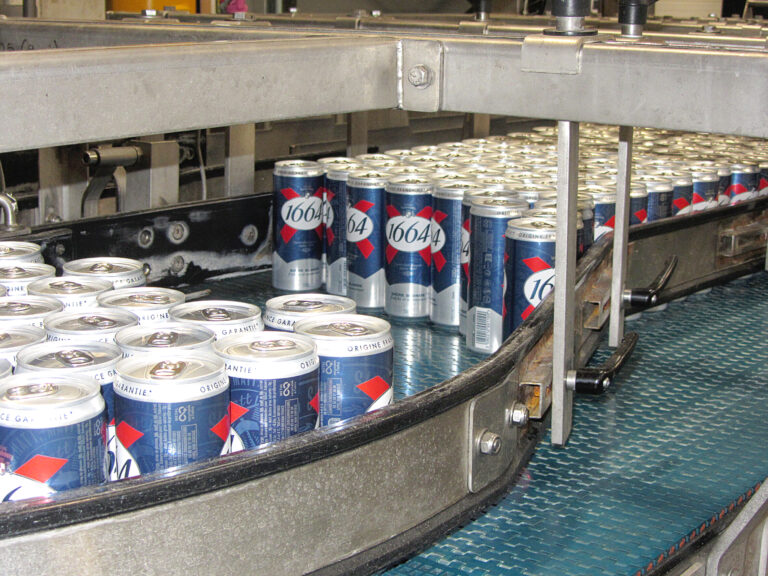 La bière 1664 se dévoile