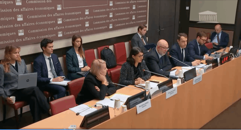 L’acétamipride suscite encore de vifs débats chez les députés