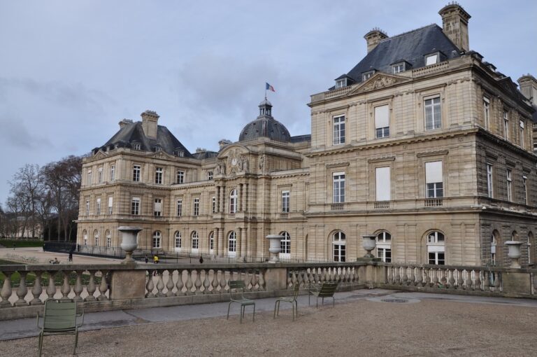 Le Sénat rejette la hausse des taxes sur le B100 et l’E85