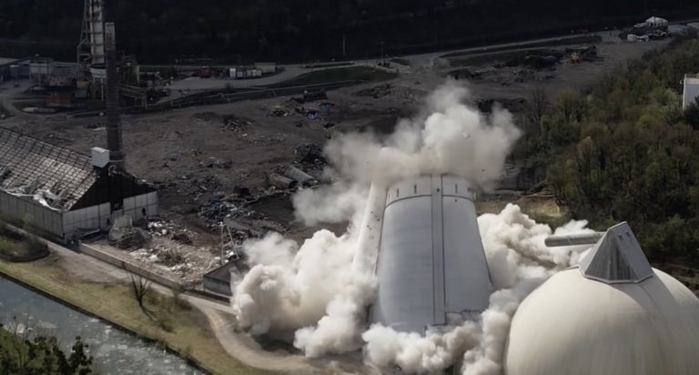 Démolition en cours pour la sucrerie de Souppes