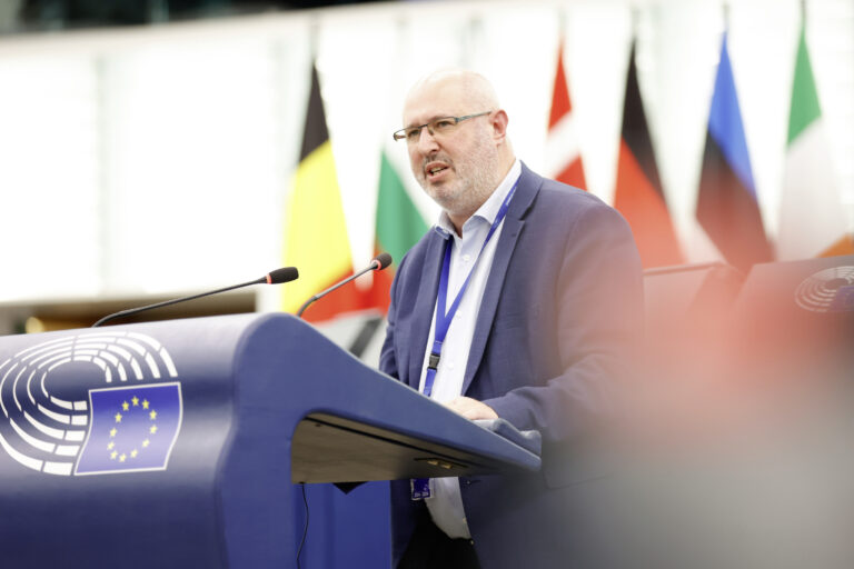 "il faut revenir à l’esprit initial de la pac : la stabilisation des marchés", selon éric sargiacomo